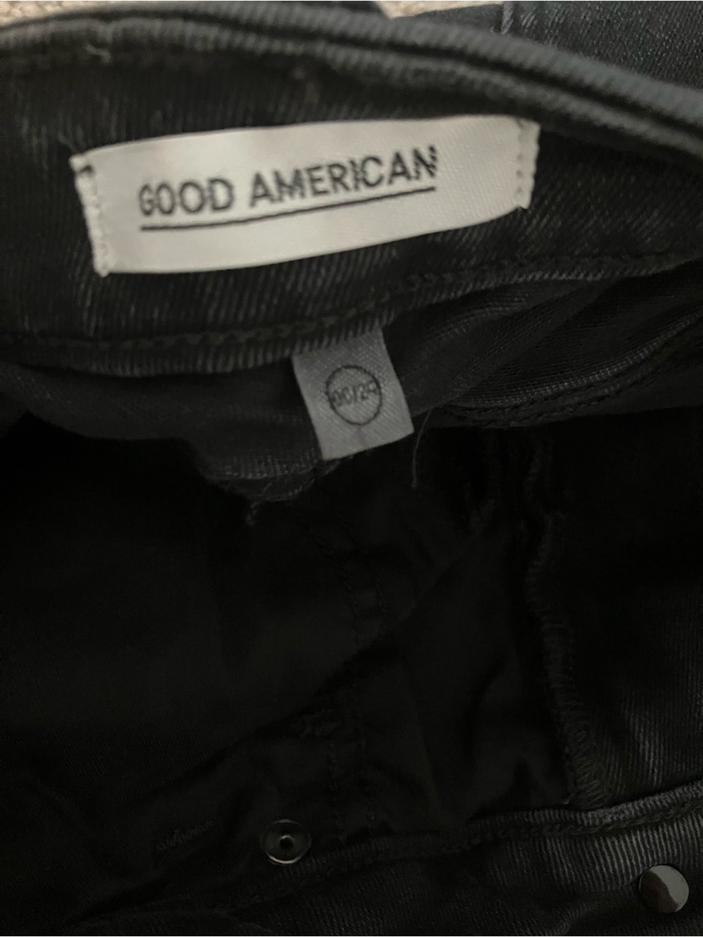 GOOD AMERICAN Good Bermuda Raw Hem Distressed Denim Shorts Black088 24 NEW NWT - Picture 12 of 13